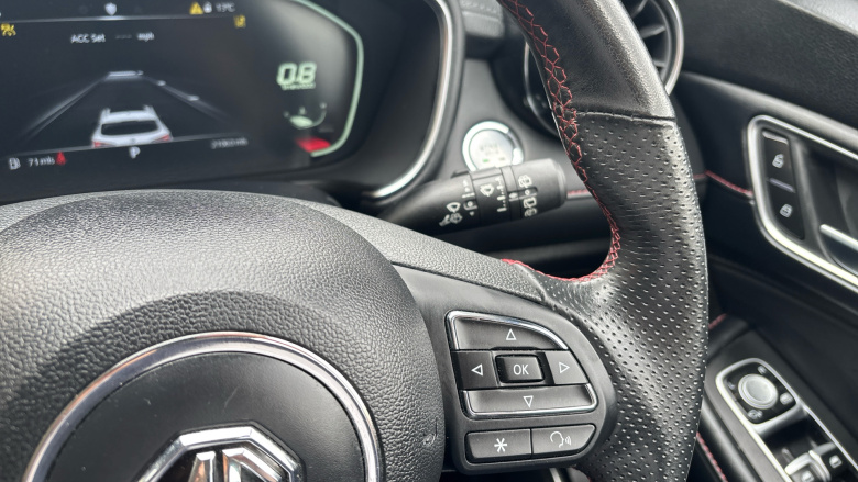 MG Hs 1.5 T-GDI Excite 5dr DCT Petrol Hatchback